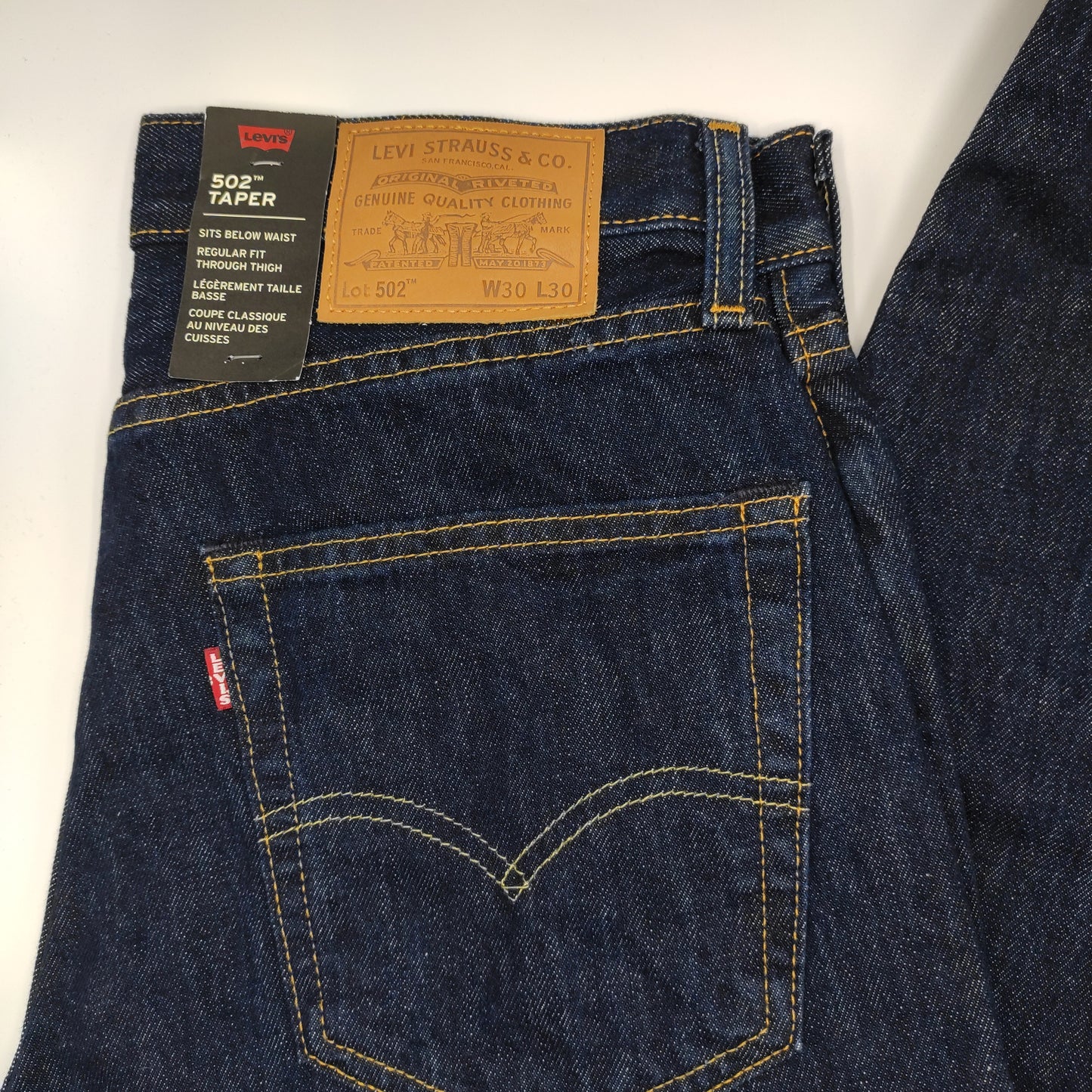 Levi's men's 502 Taper Dark Blue Jeans W30 L30 - D&D Moda